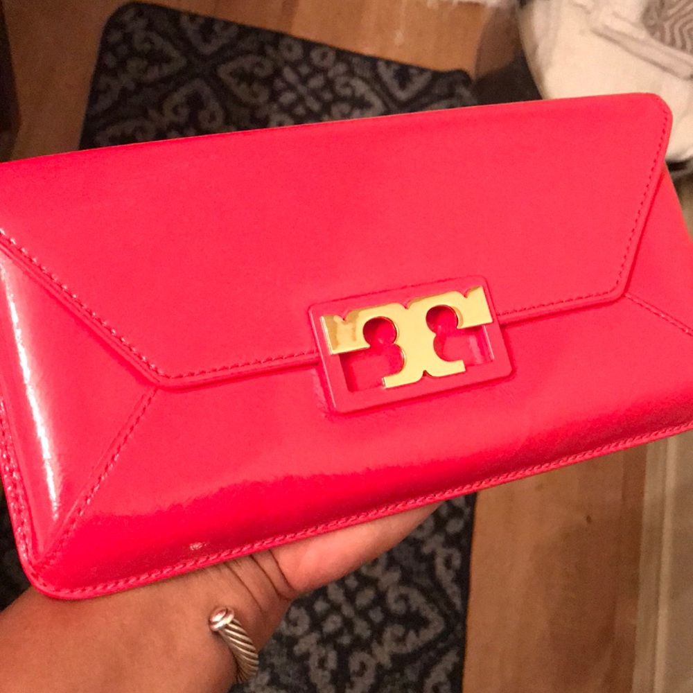 Tory Burch Gigi clutch